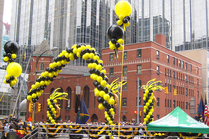 Pittsburgh Parade Balloon Decor