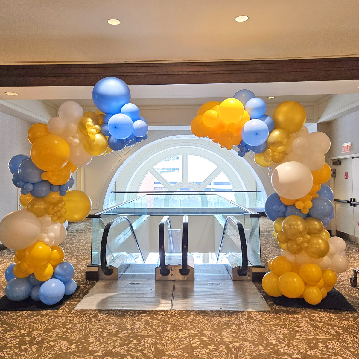 Crescent-Arches-by-Airheads-Balloon-Art Organic Crescent arches for wedding entry Westin Hotel<br />