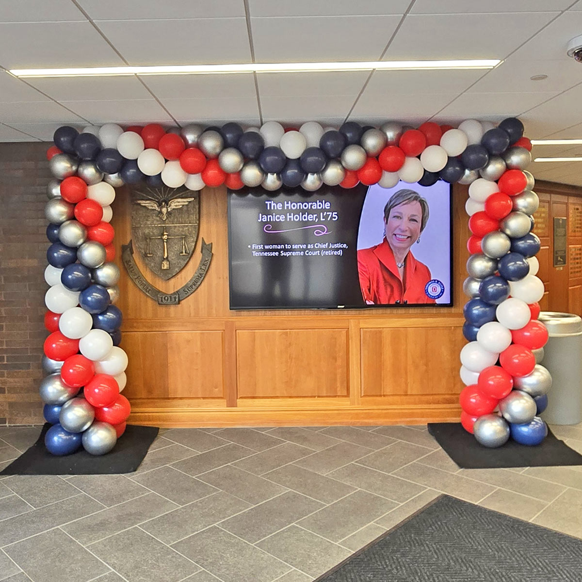 Square-Arch-by-Airheads-Balloon-Art Square arch at Duquesne University Law School or Open House